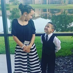 Meet your Posher, Kastaussia